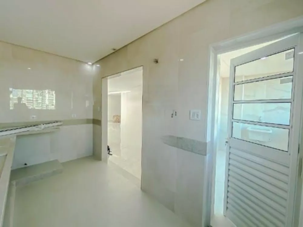 Apartamento à venda com 4 quartos, 260m² - Foto 8