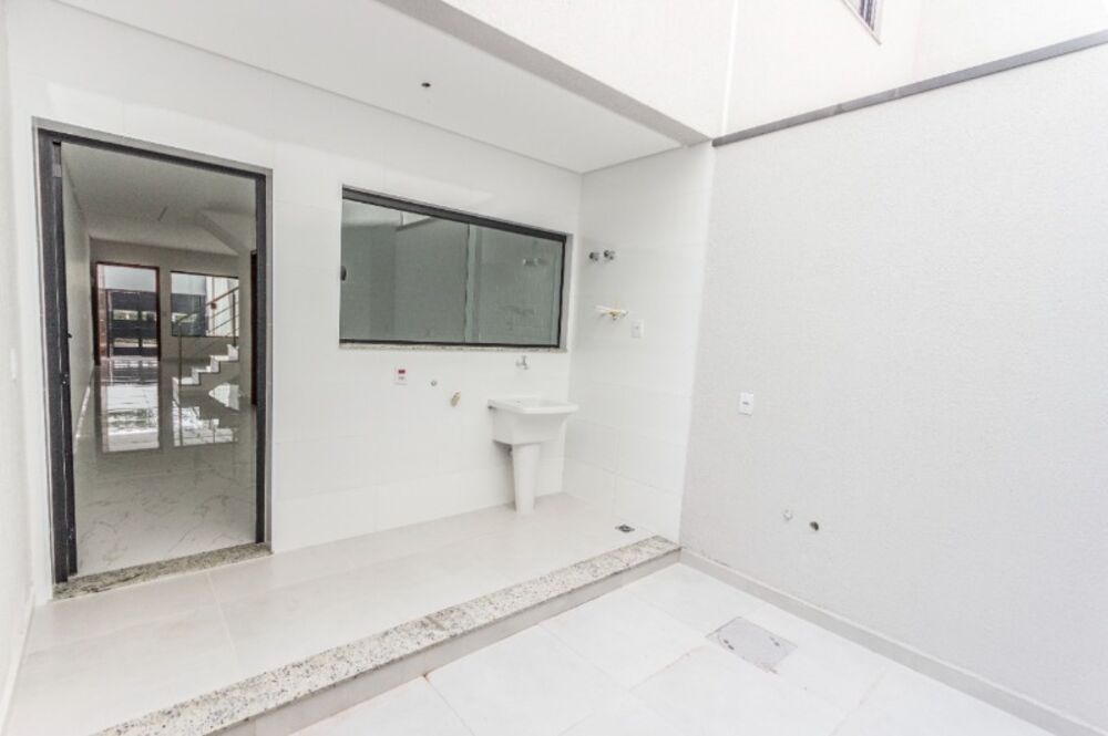 Casa, 3 quartos, 110 m² - Foto 1