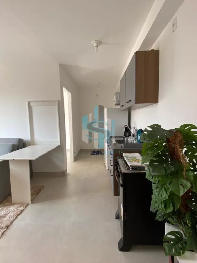 Apartamento à venda com 2 quartos, 33m² - Foto 2