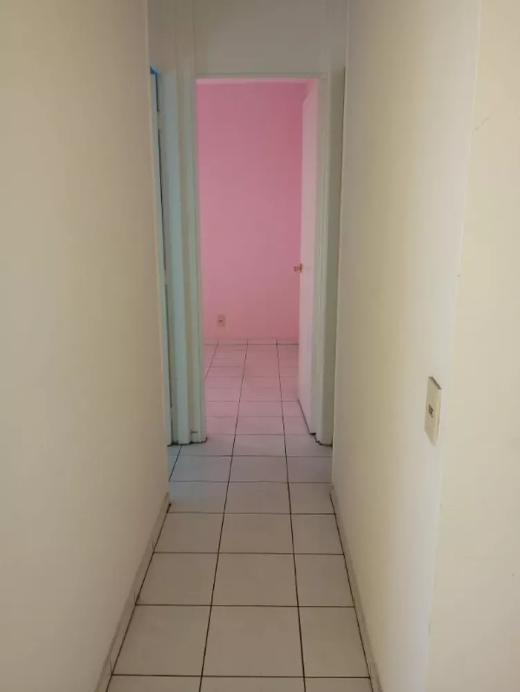 Apartamento à venda com 2 quartos, 45m² - Foto 3