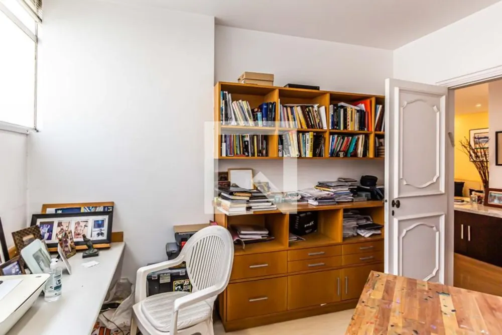 Apartamento, 3 quartos, 260 m² - Foto 2