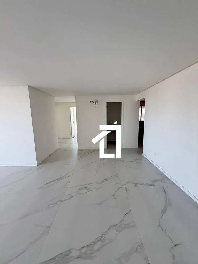 Apartamento, 3 quartos, 136 m² - Foto 3