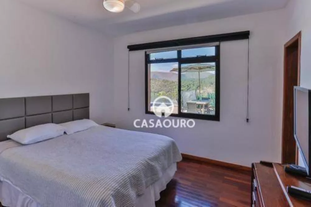 Casa de Condomínio à venda com 4 quartos, 315m² - Foto 25