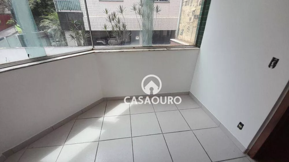 Apartamento à venda com 3 quartos, 100m² - Foto 4