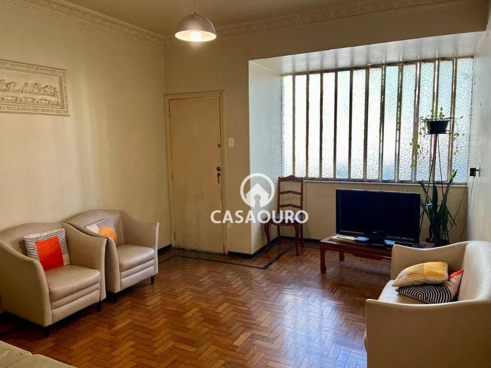 Casa, 6 quartos, 150 m² - Foto 1