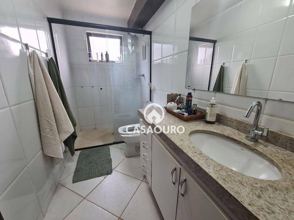 Casa de Condomínio à venda com 3 quartos, 350m² - Foto 5