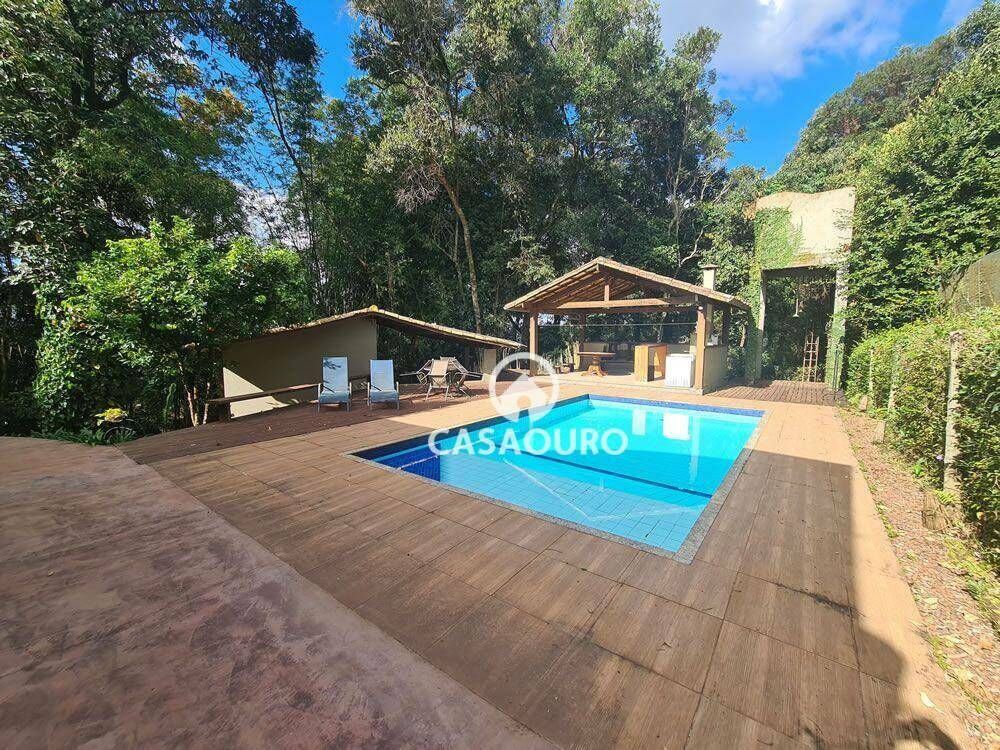 Casa de Condomínio à venda com 3 quartos, 350m² - Foto 1