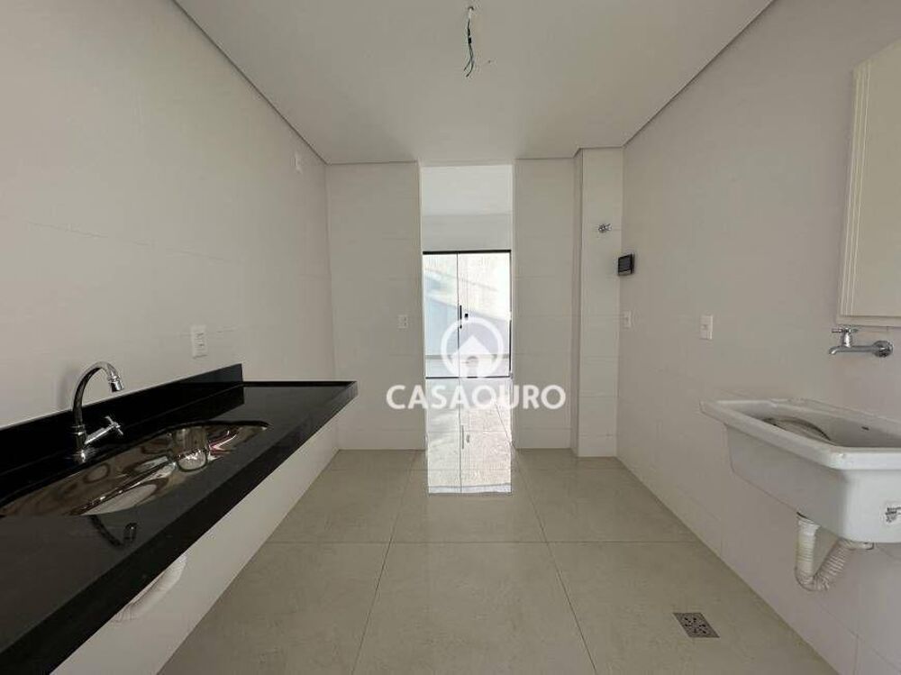 Apartamento à venda com 2 quartos, 110m² - Foto 2