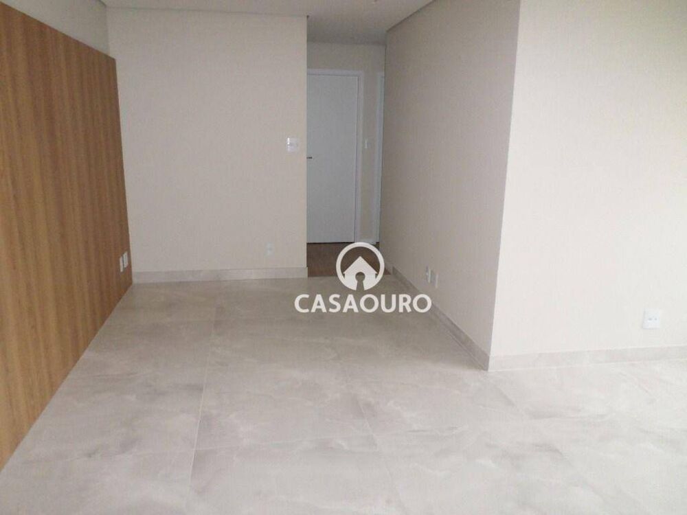 Apartamento à venda com 3 quartos, 75m² - Foto 2