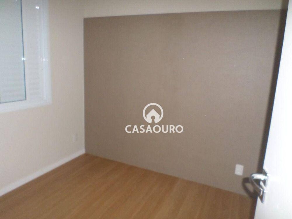 Apartamento à venda com 3 quartos, 75m² - Foto 4