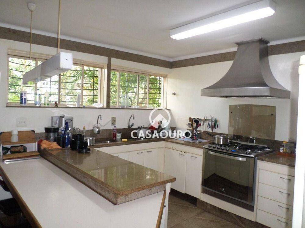 Casa à venda com 5 quartos, 750m² - Foto 12