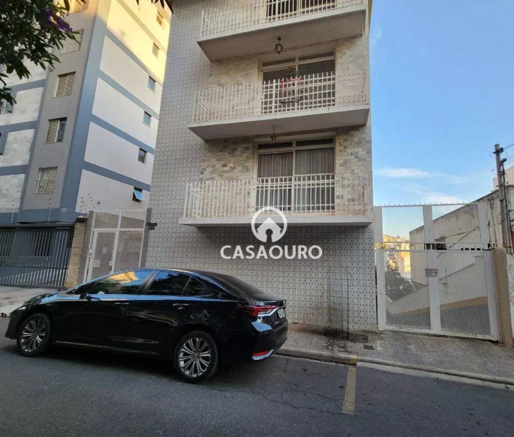 Apartamento à venda com 3 quartos, 130m² - Foto 1