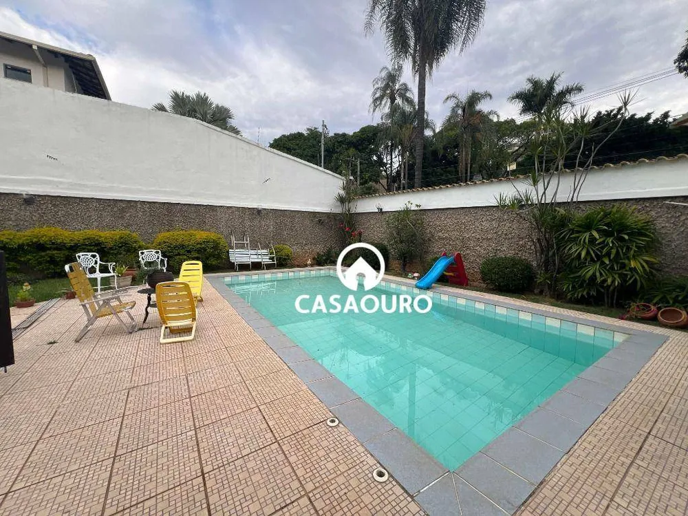 Casa, 6 quartos, 420 m² - Foto 1
