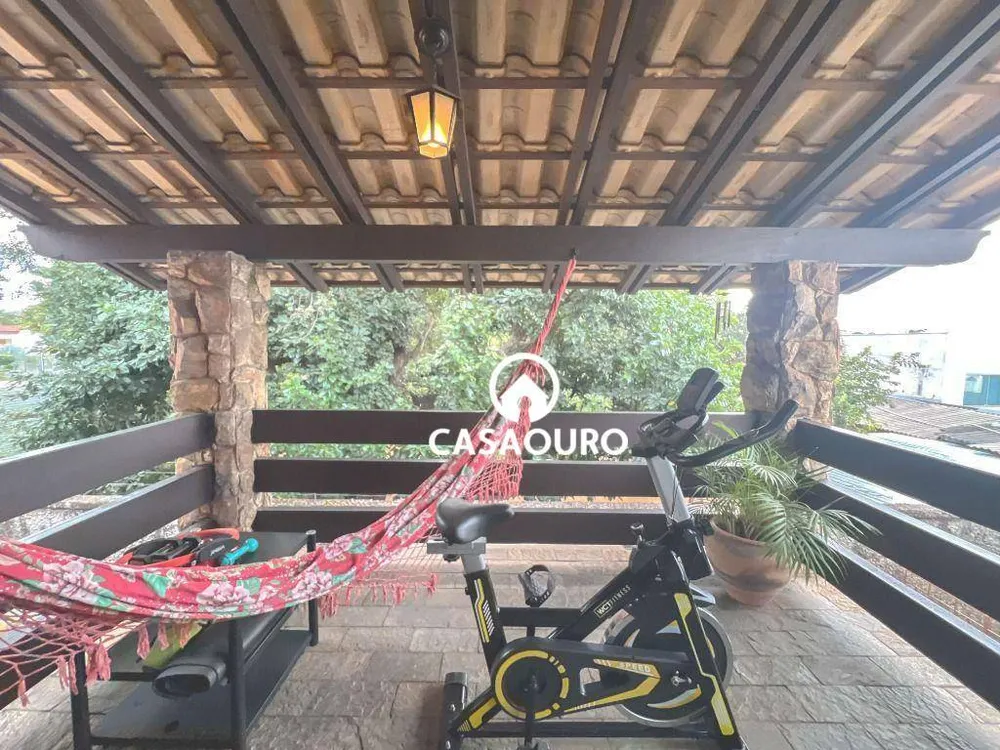 Casa, 6 quartos, 420 m² - Foto 2