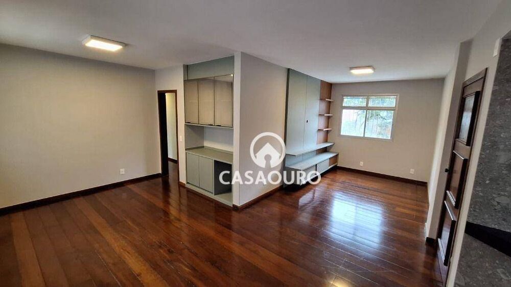 Apartamento à venda com 3 quartos, 110m² - Foto 1