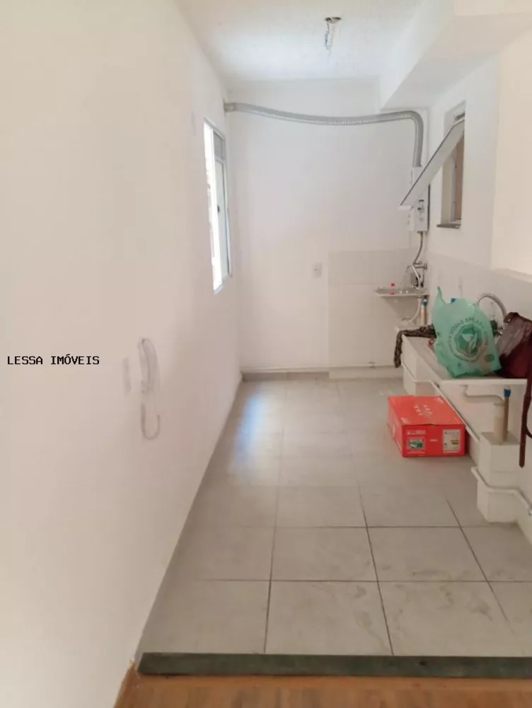 Apartamento para alugar com 2 quartos, 55m² - Foto 7