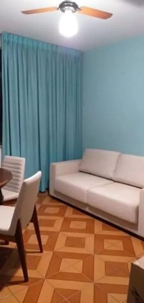 Apartamento à venda com 2 quartos, 60m² - Foto 2