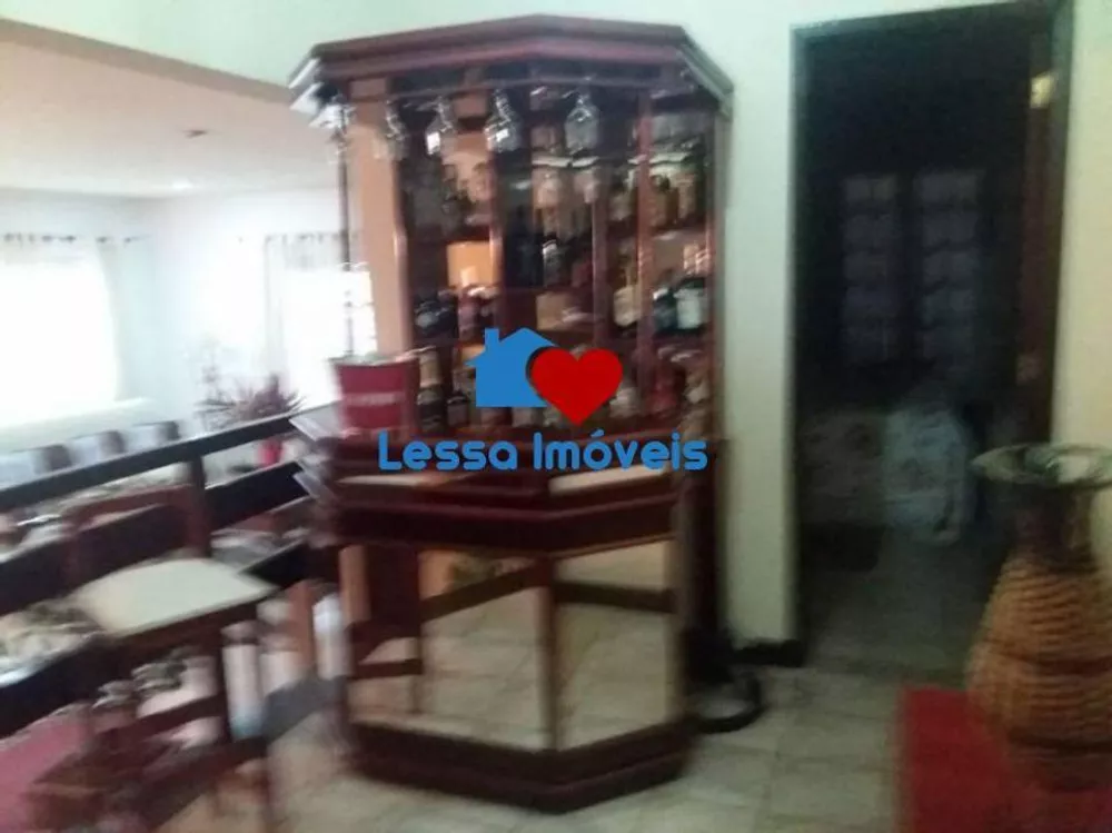 Casa, 3 quartos, 300 m² - Foto 35