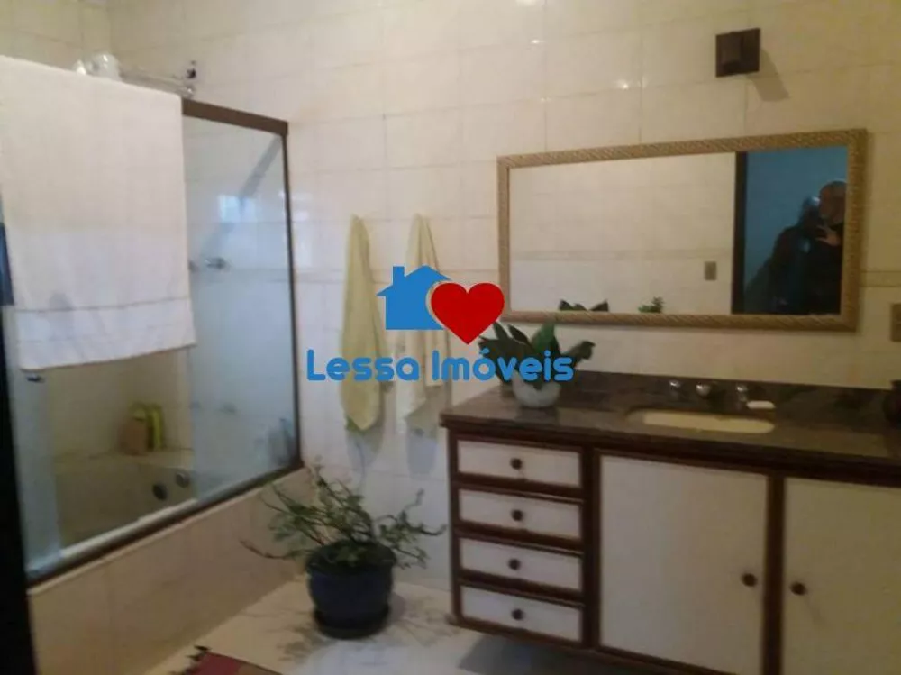 Casa, 3 quartos, 300 m² - Foto 33