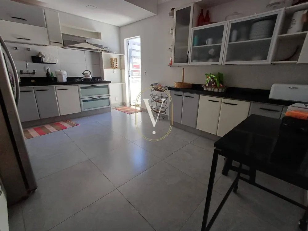 Casa, 3 quartos, 200 m² - Foto 1