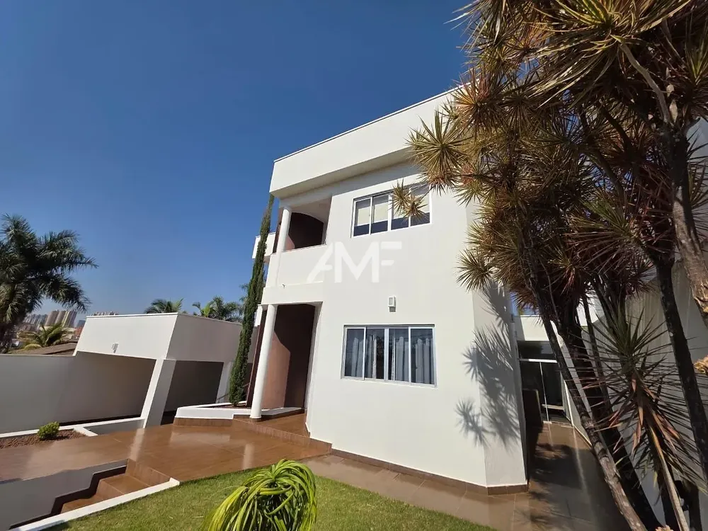 Sobrado, 4 quartos, 352 m² - Foto 2