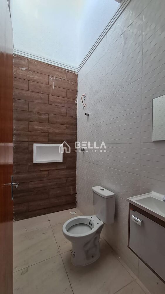 Casa à venda com 2 quartos, 55m² - Foto 2