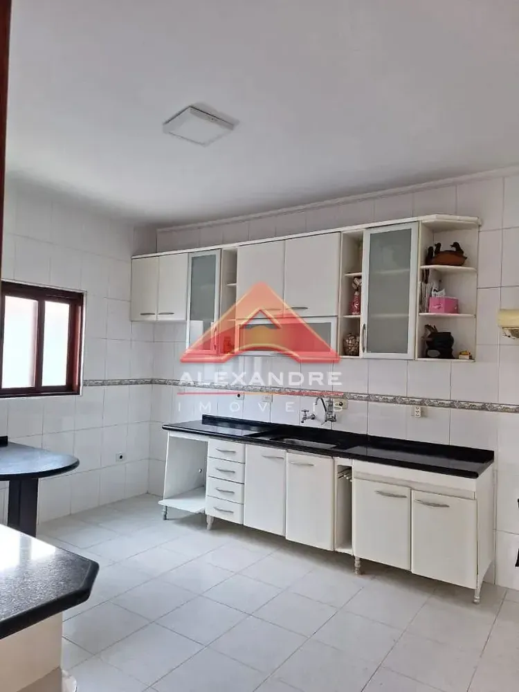 Casa, 3 quartos, 253 m² - Foto 5