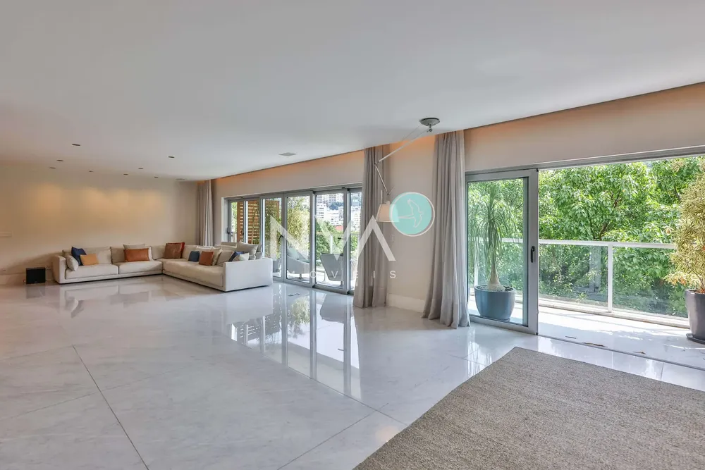 Apartamento, 3 quartos, 335 m² - Foto 1