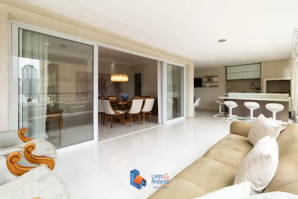 Apartamento, 3 quartos, 190 m² - Foto 1