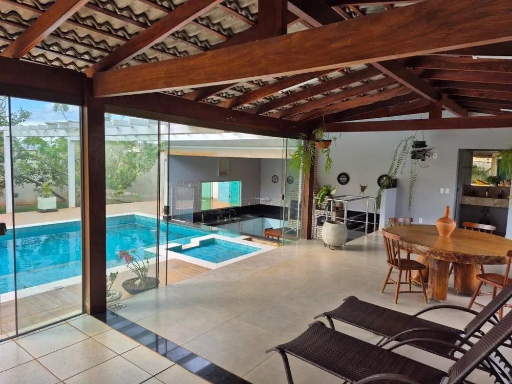 Casa, 4 quartos, 675 m² - Foto 3