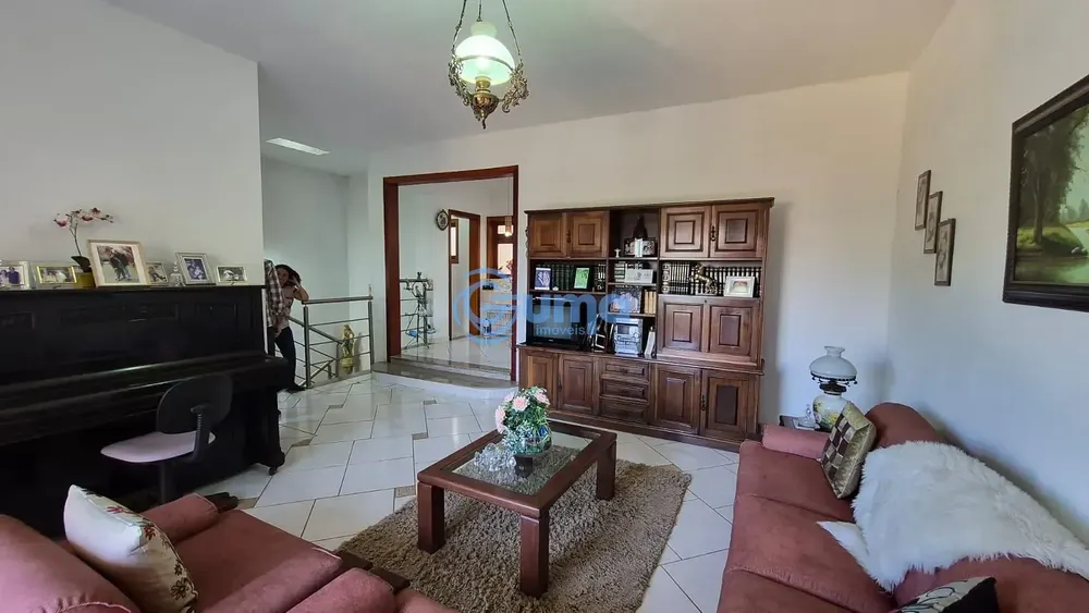 Casa, 3 quartos, 220 m² - Foto 3