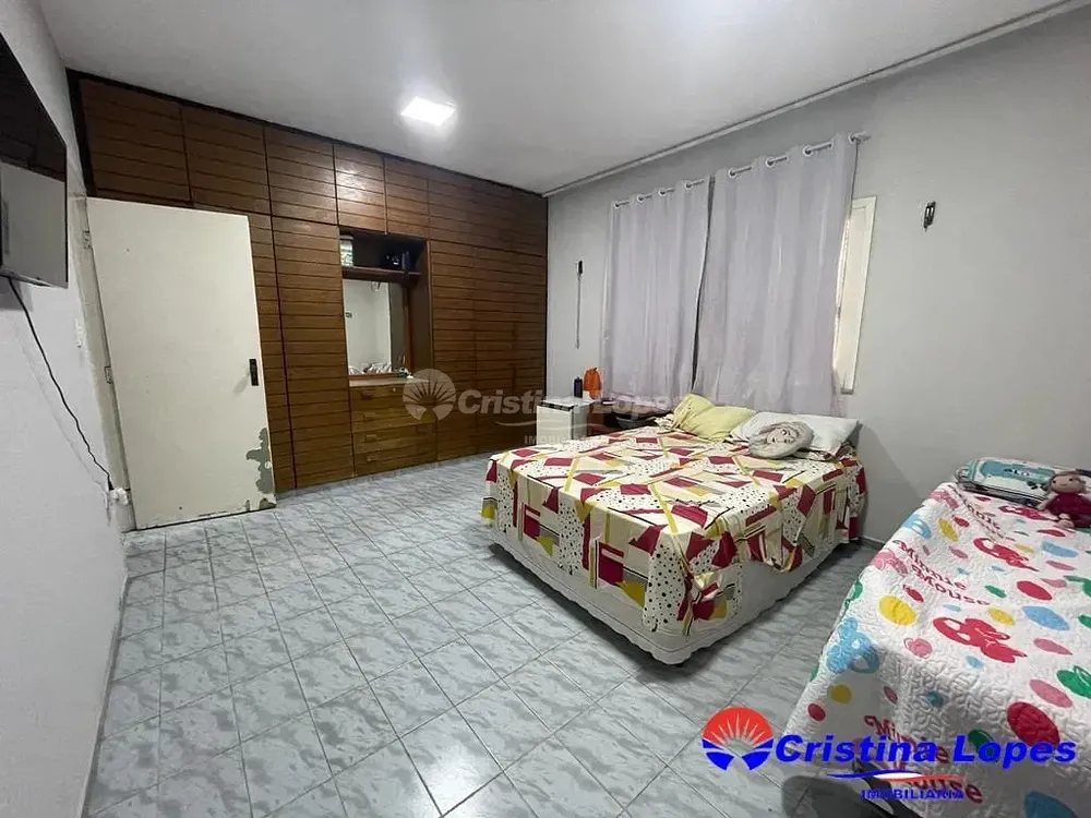 Casa, 4 quartos, 315 m² - Foto 3