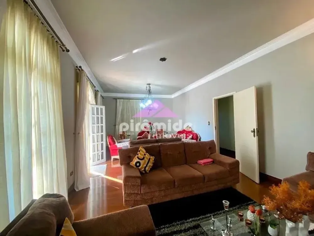 Casa, 3 quartos, 300 m² - Foto 1