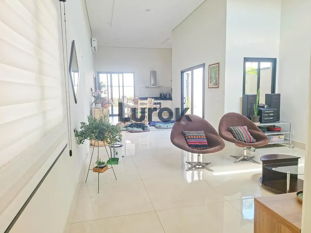Casa, 3 quartos, 191 m² - Foto 2
