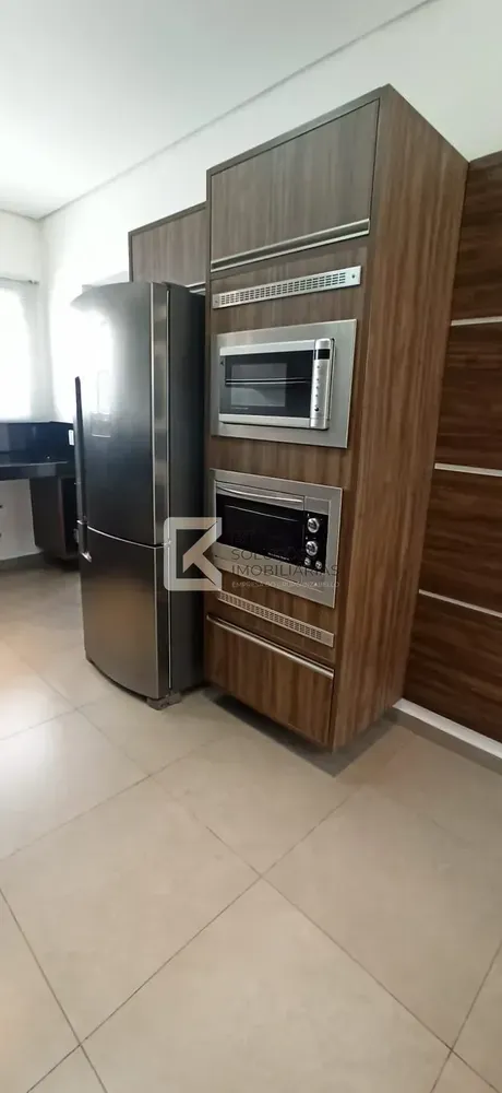 Casa, 3 quartos, 292 m² - Foto 1