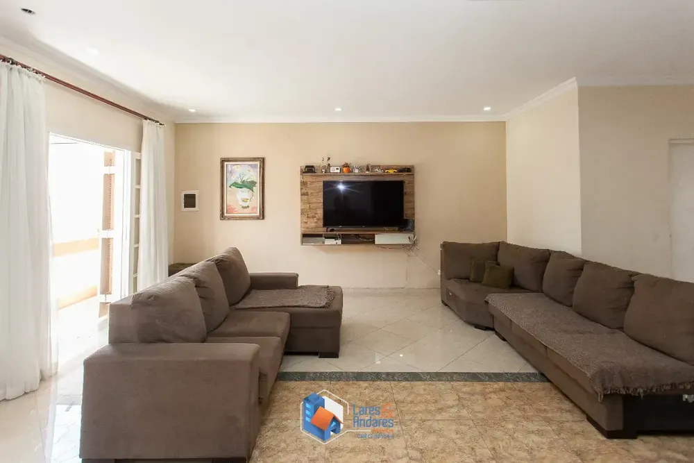 Sobrado, 3 quartos, 250 m² - Foto 1