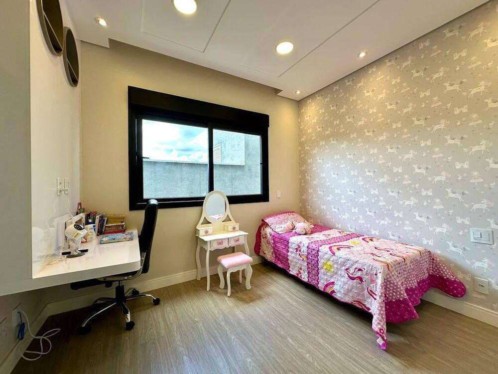 Casa à venda com 3 quartos, 282m² - Foto 7
