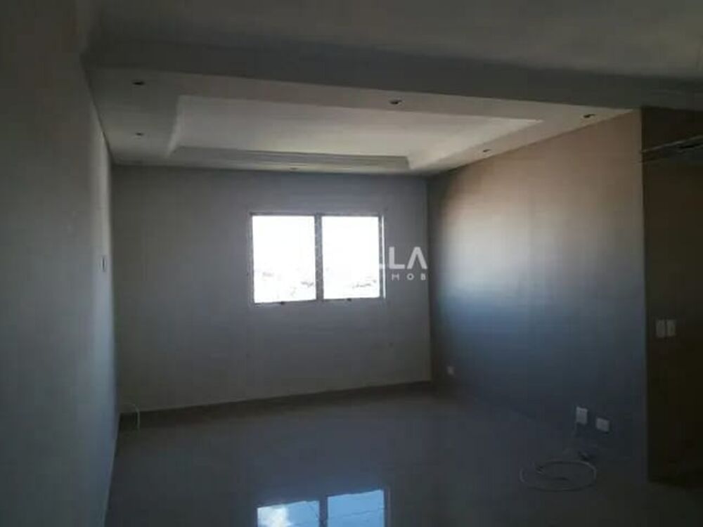 Apartamento à venda com 3 quartos, 85m² - Foto 4