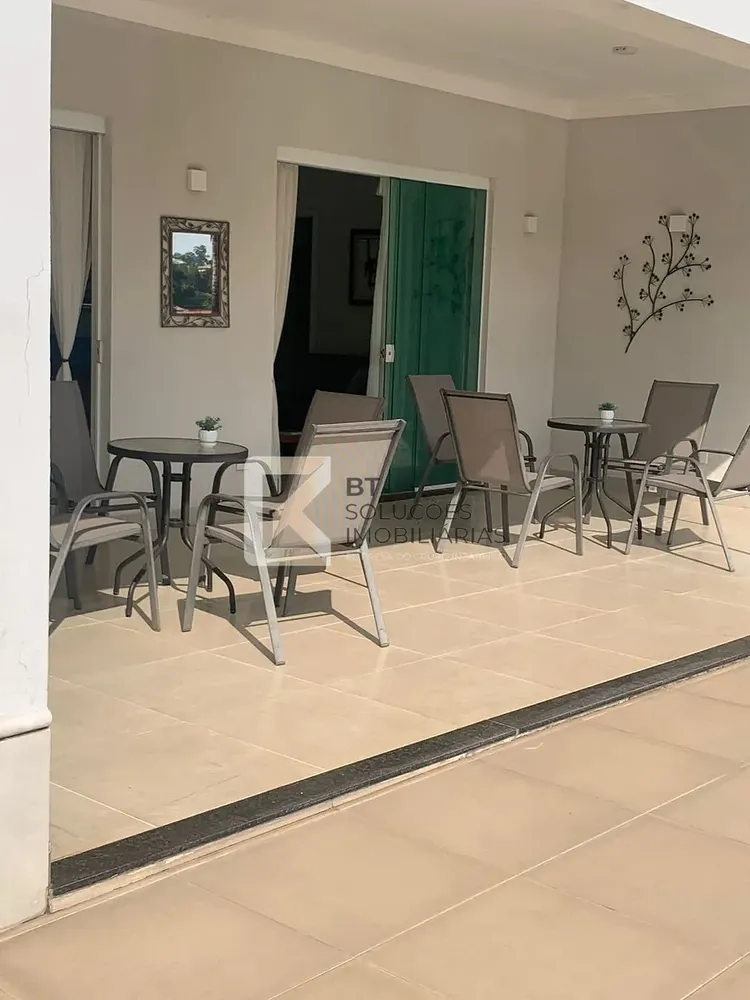 Chácara, 4 quartos, 2600 m² - Foto 1