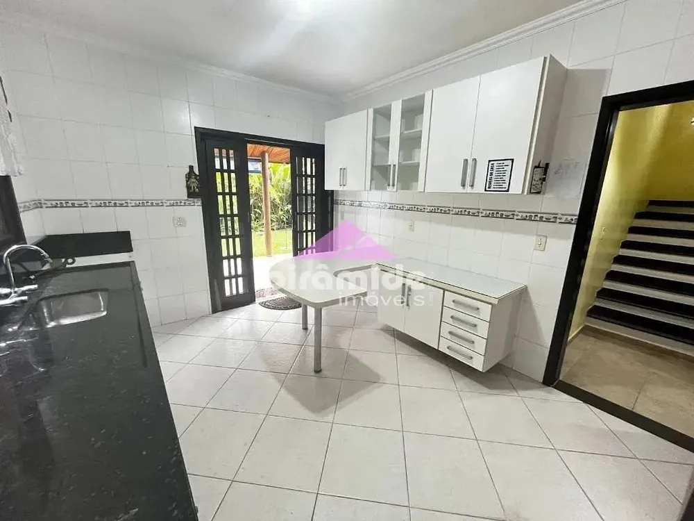 Casa, 4 quartos, 237 m² - Foto 5