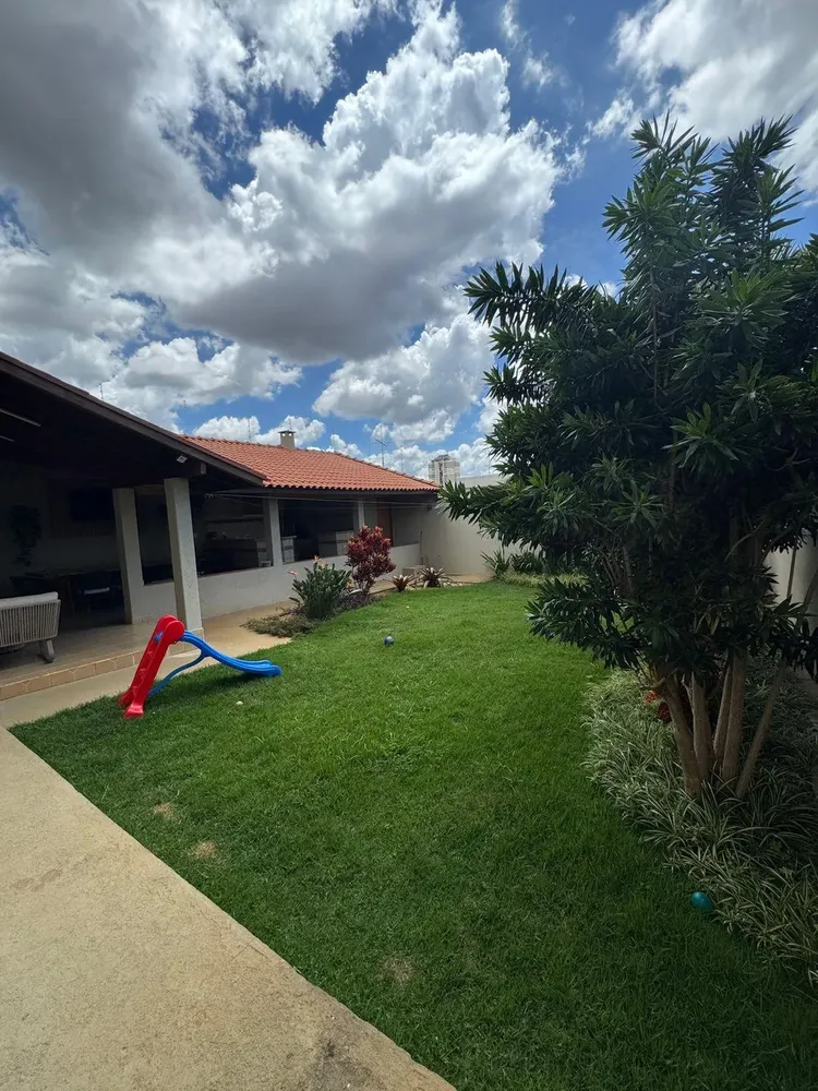 Casa, 3 quartos, 250 m² - Foto 4