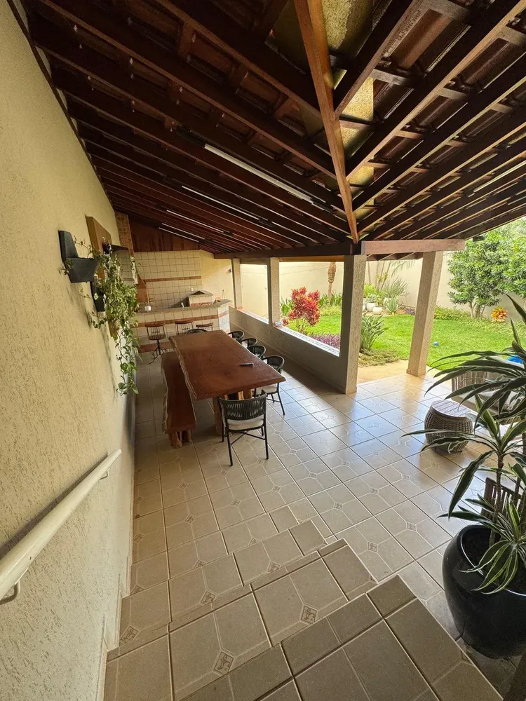 Casa, 3 quartos, 250 m² - Foto 2