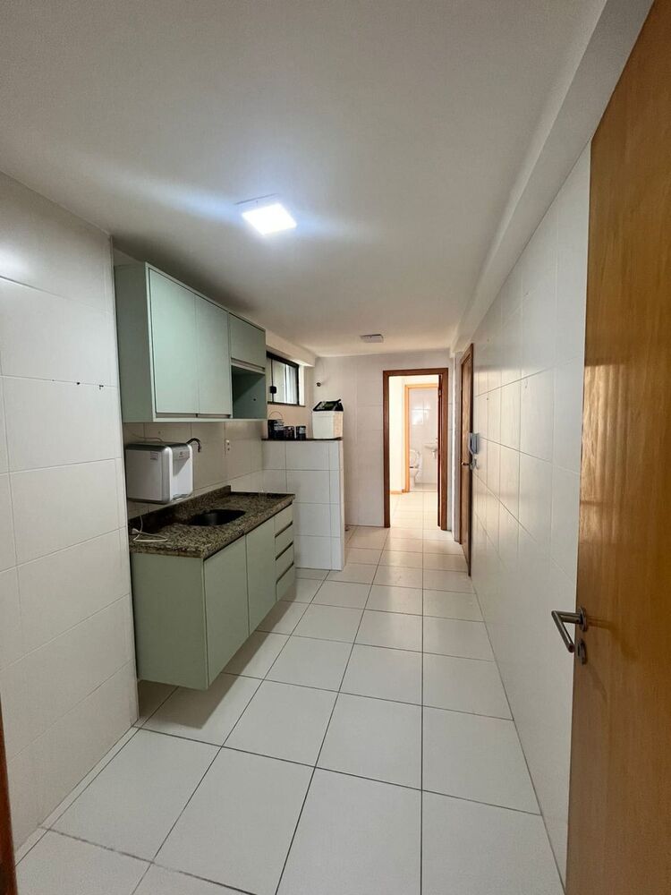 Apartamento para alugar com 3 quartos, 121m² - Foto 3