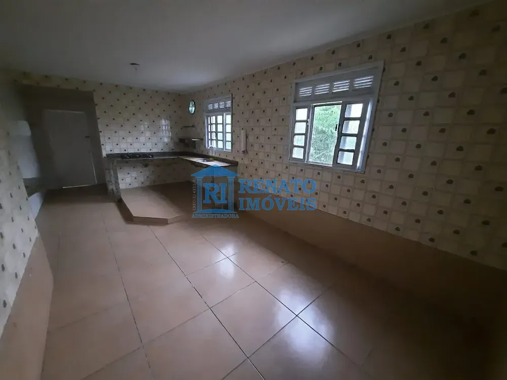 Casa, 6 quartos, 225 m² - Foto 9