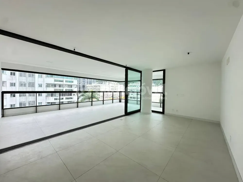 Apartamento, 3 quartos, 166 m² - Foto 1