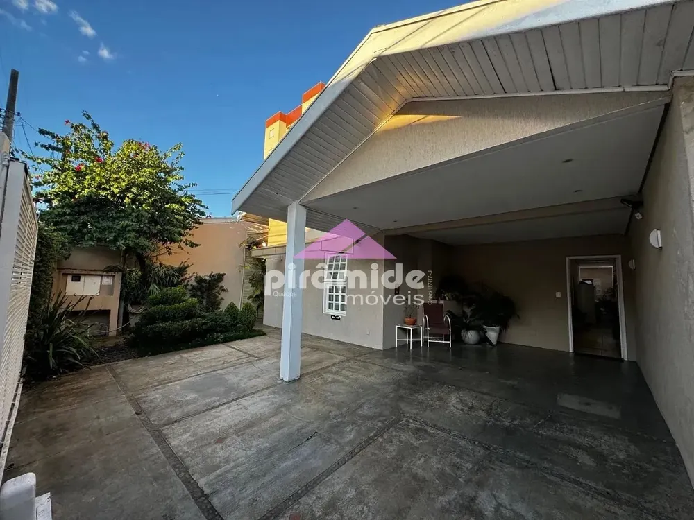 Casa, 5 quartos, 181 m² - Foto 2
