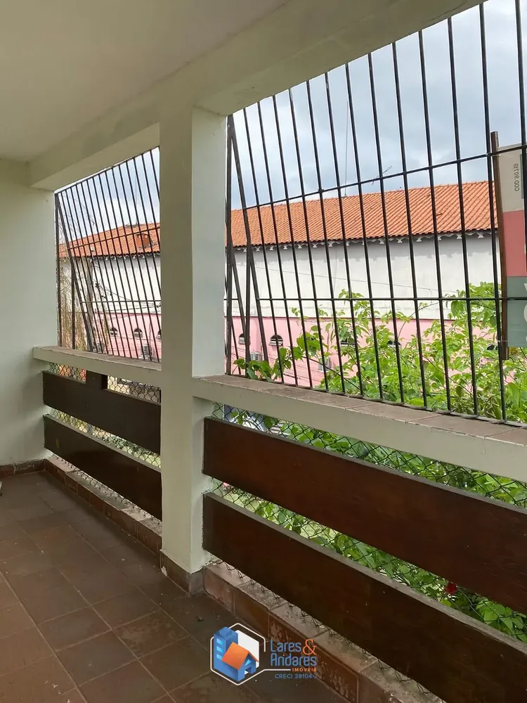 Sobrado, 3 quartos, 239 m² - Foto 1
