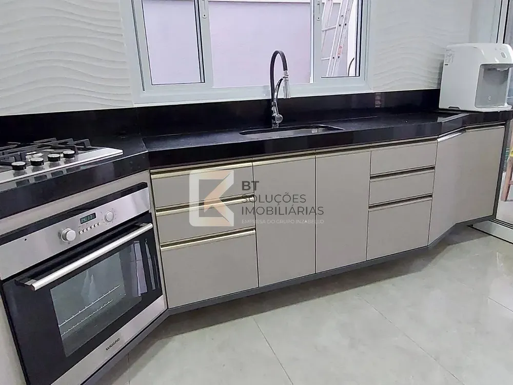 Casa, 3 quartos, 142 m² - Foto 2