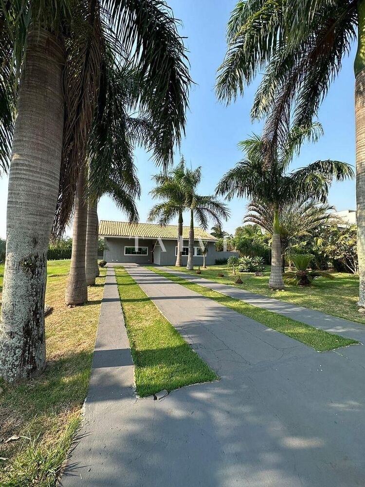 Casa à venda com 3 quartos, 360m² - Foto 3