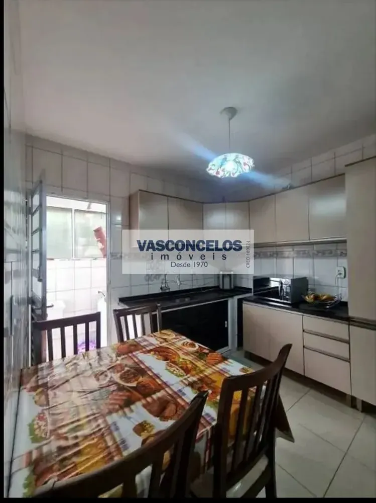 Casa, 7 quartos, 249 m² - Foto 2
